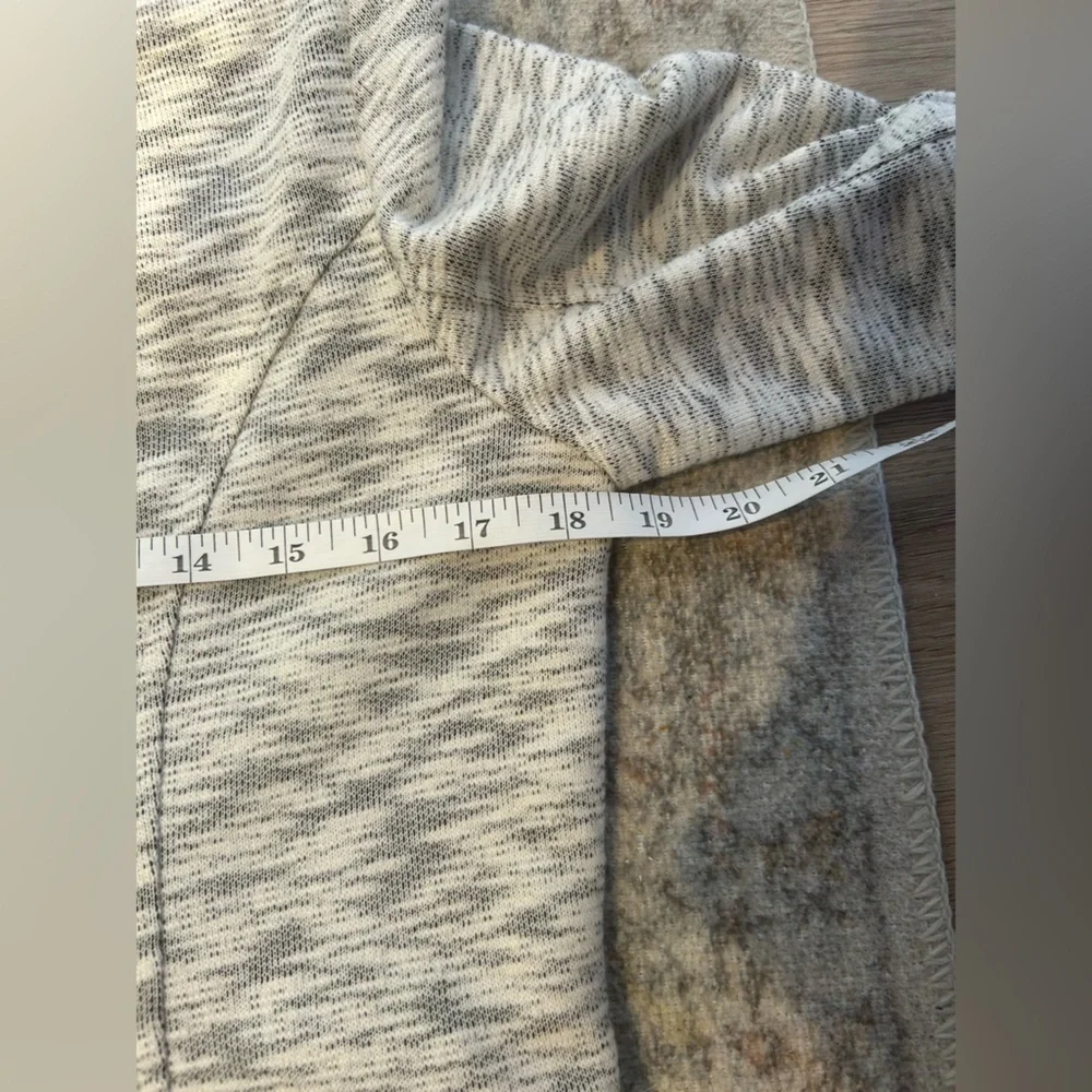 Cabi Women's Heathered Gray Neo Jacket Front Zip Style #5102 Size Medium - Picture 9 of 10